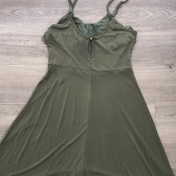 Green Flowy Mini Dress - Picture 3 of 5